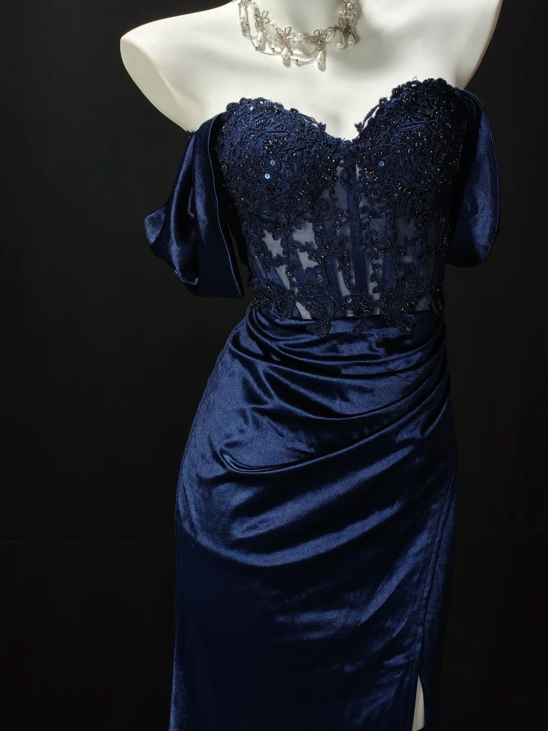 Navy Off‑Shoulder Lace Beaded Mermaid Dress Lace‑Up Back Slit Formal Prom Gown F0160