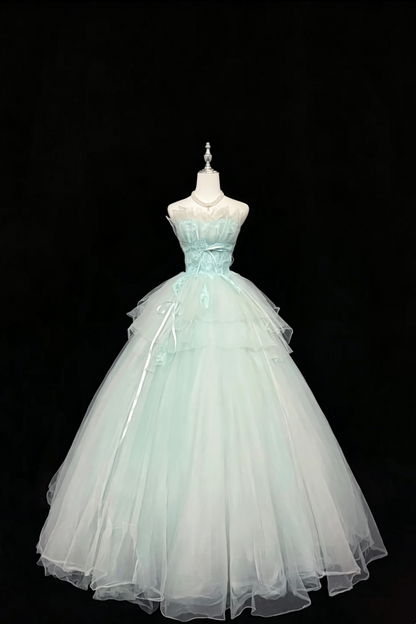 Trägerloses Ballkleid aus Spitze und Tüll mit Satinbandschleifen F0080