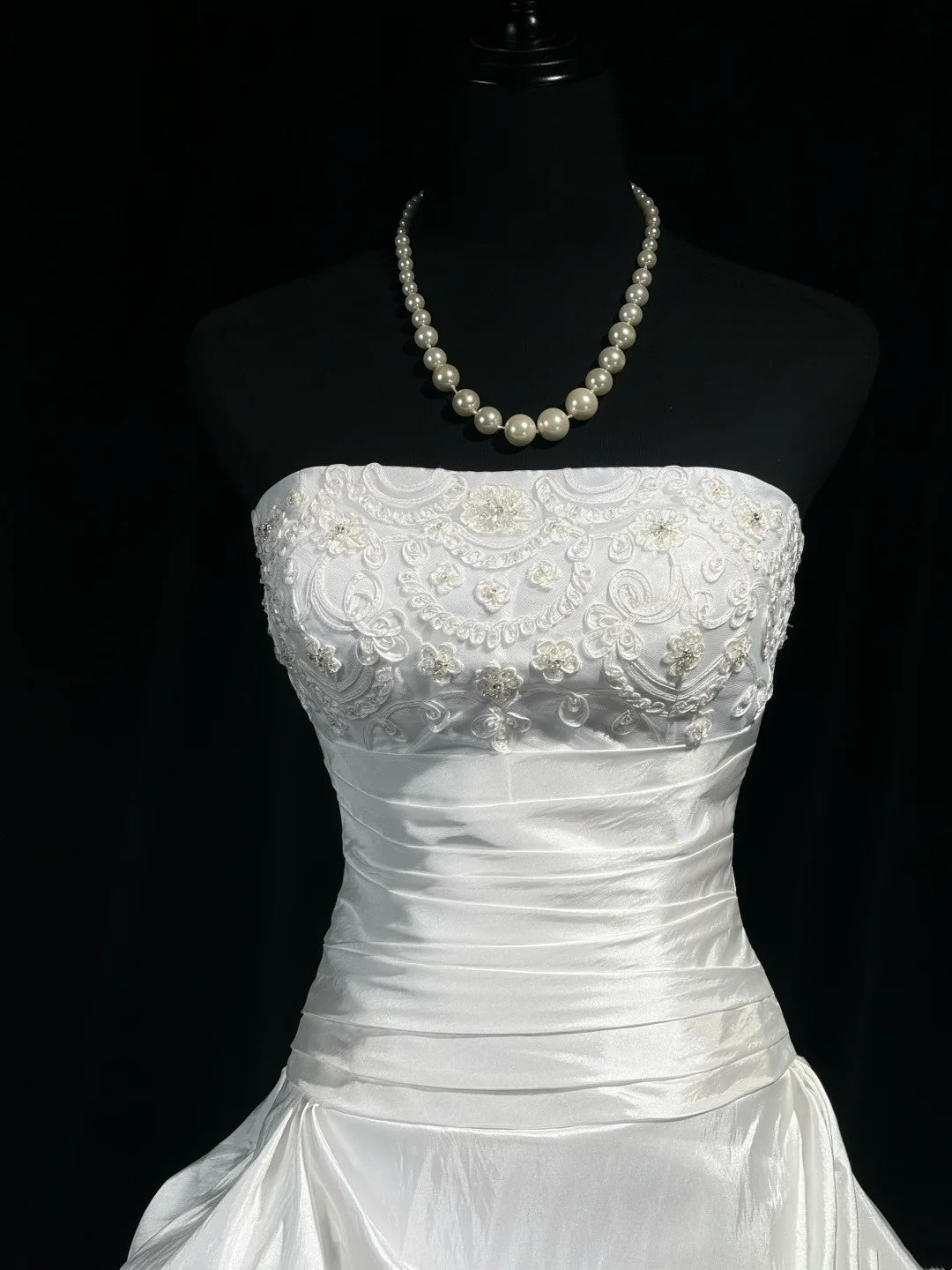 Strapless Lace Beaded Short Wedding Dress, Corset Lace‑Up Back Satin Bridal Gown F0129