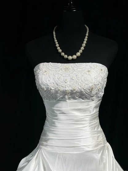 Strapless Lace Beaded Short Wedding Dress, Corset Lace‑Up Back Satin Bridal Gown F0129
