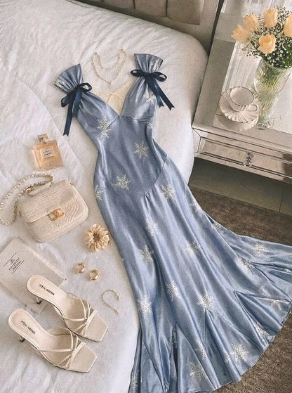 Misty Silver Blue Snowflake V-Neck Vintage Ruffle Long Dress F0274