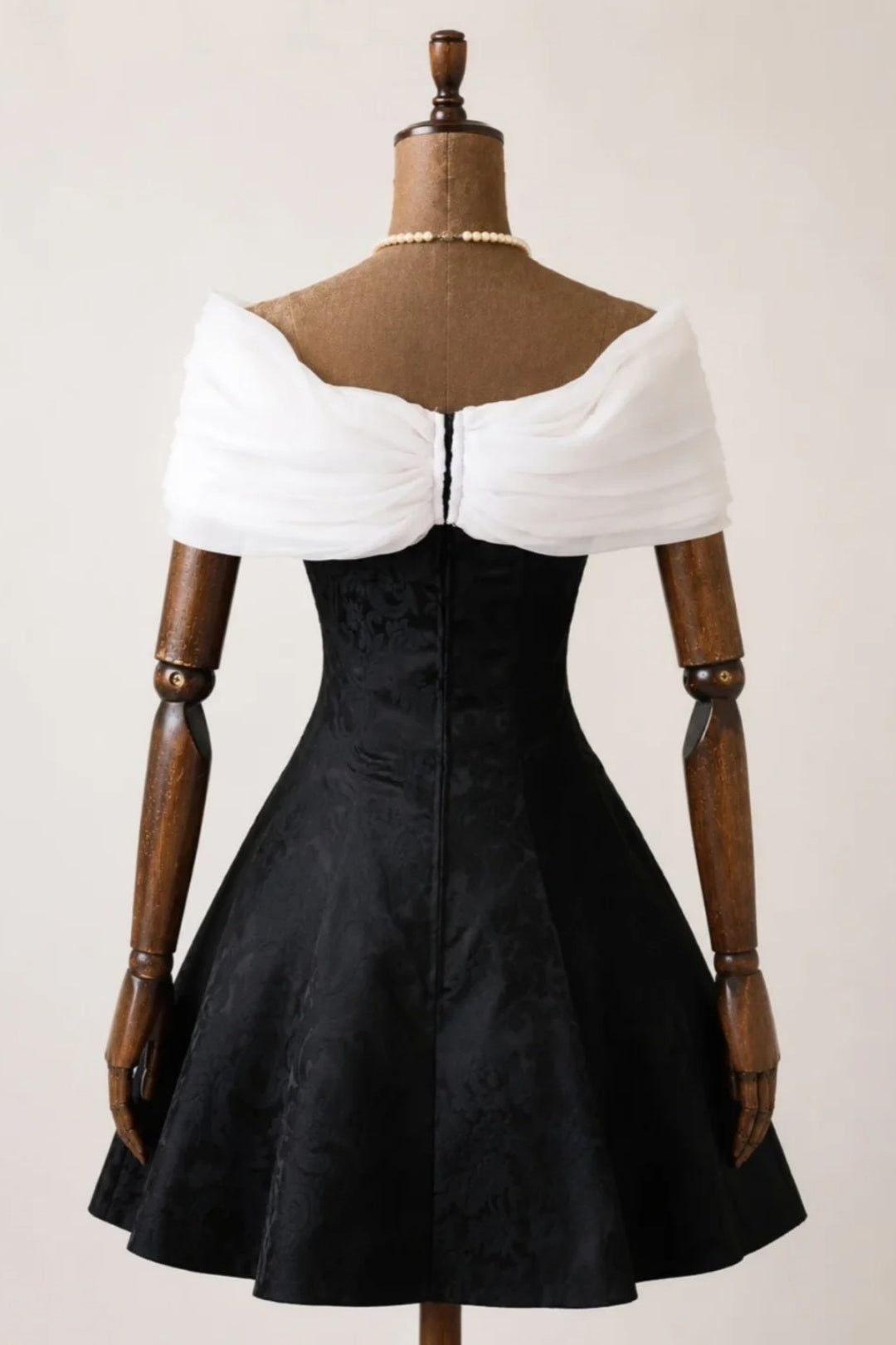 Off‑Shoulder Short Homecoming Dress, 3D Flower Contrast Formal Party Dress F0122