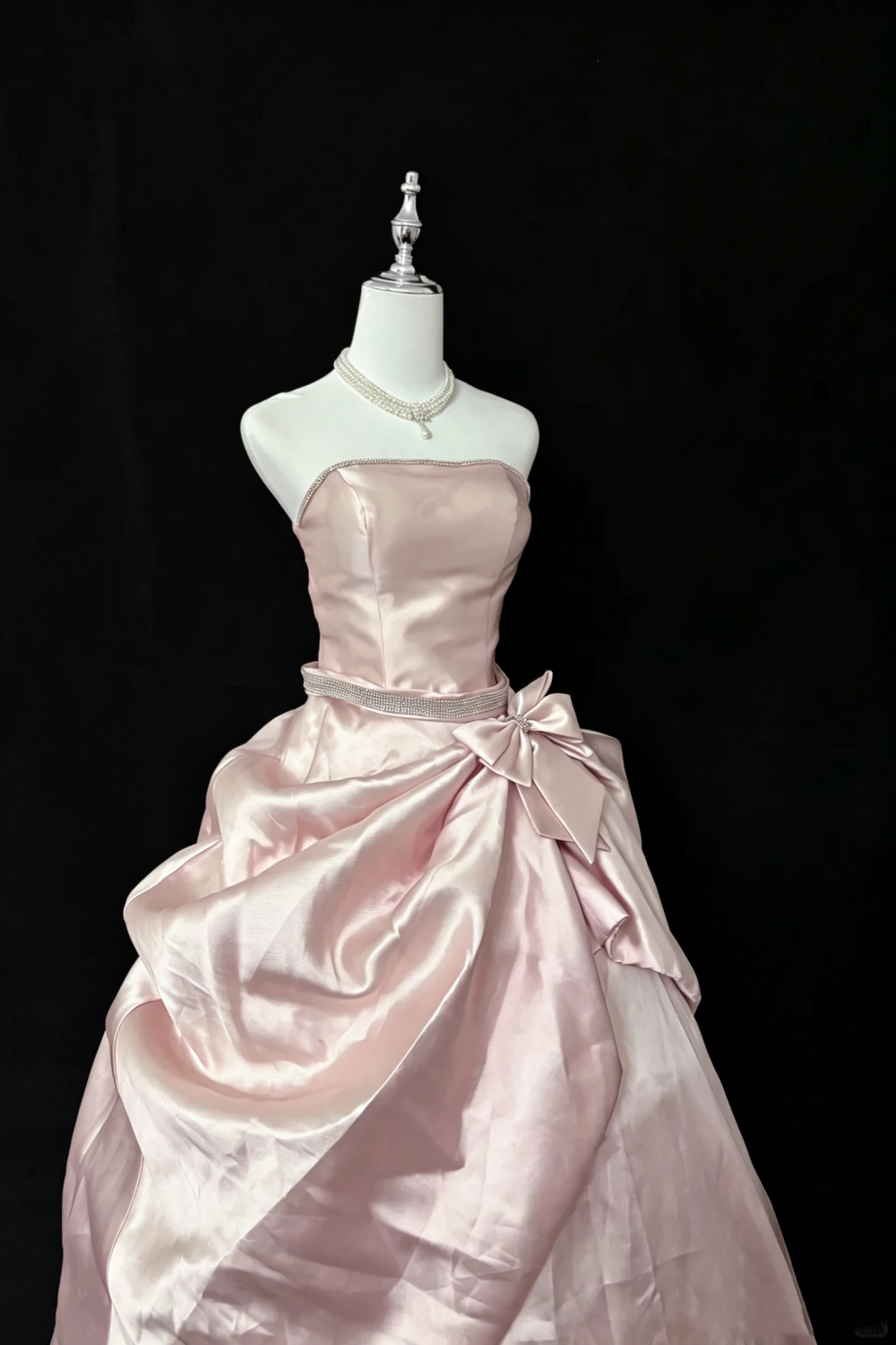 （Proprietary Color）Quinceanera Dress Satin Strapless Ball Gown With Rhinestone Belt Big Bow Formal Princess Dress F004
