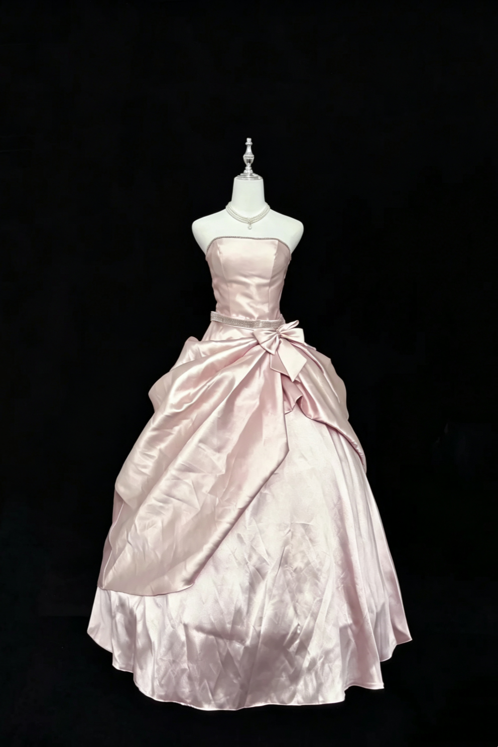 （Proprietary Color）Quinceanera Dress Satin Strapless Ball Gown With Rhinestone Belt Big Bow Formal Princess Dress F004