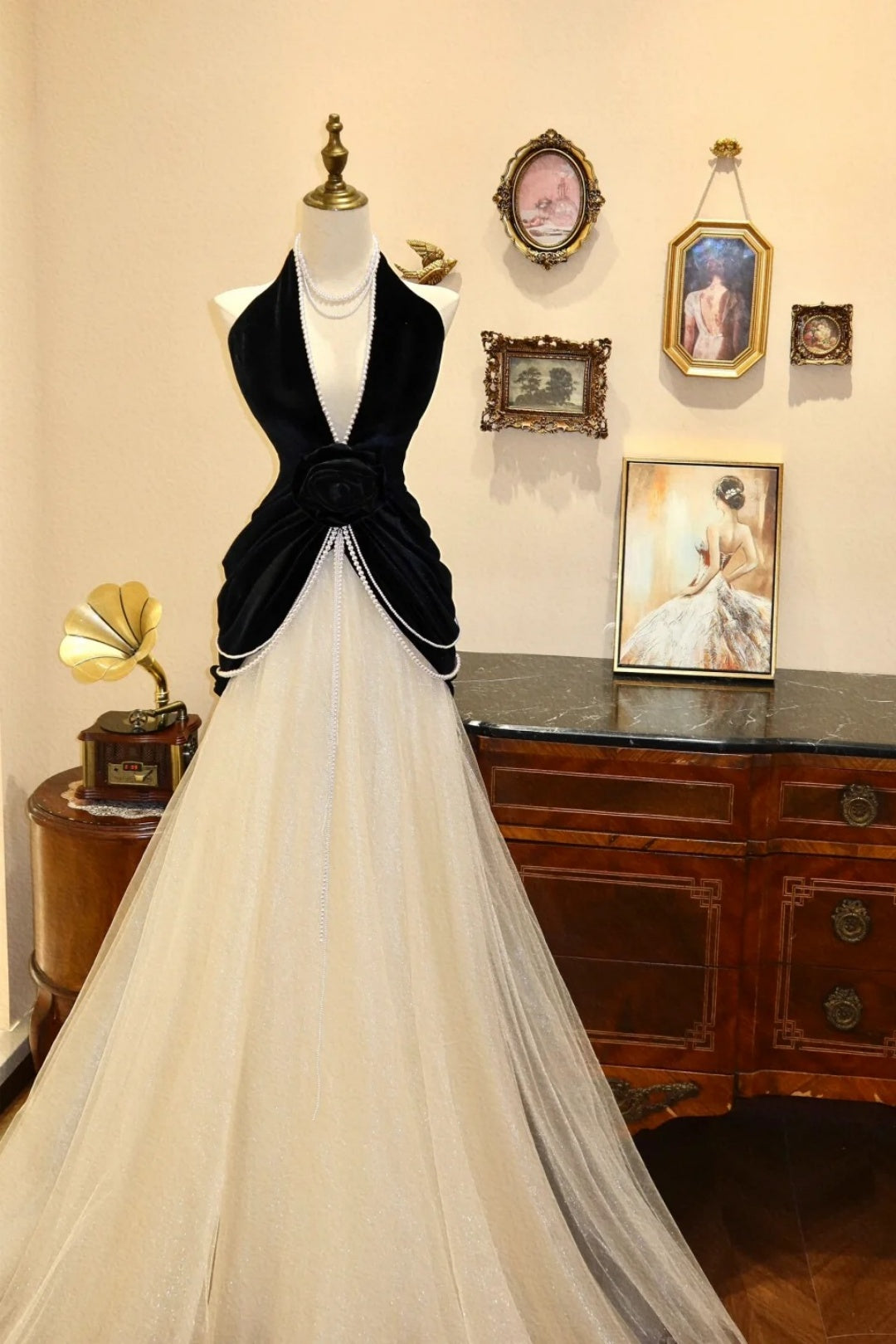Black And Ivory Halter Velvet Glitter Tulle Ball Gown F0338