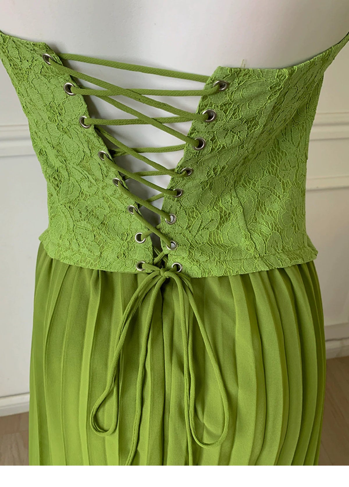 Green Halter Lace Bodice Pleated Chiffon Long Prom Dress F0464