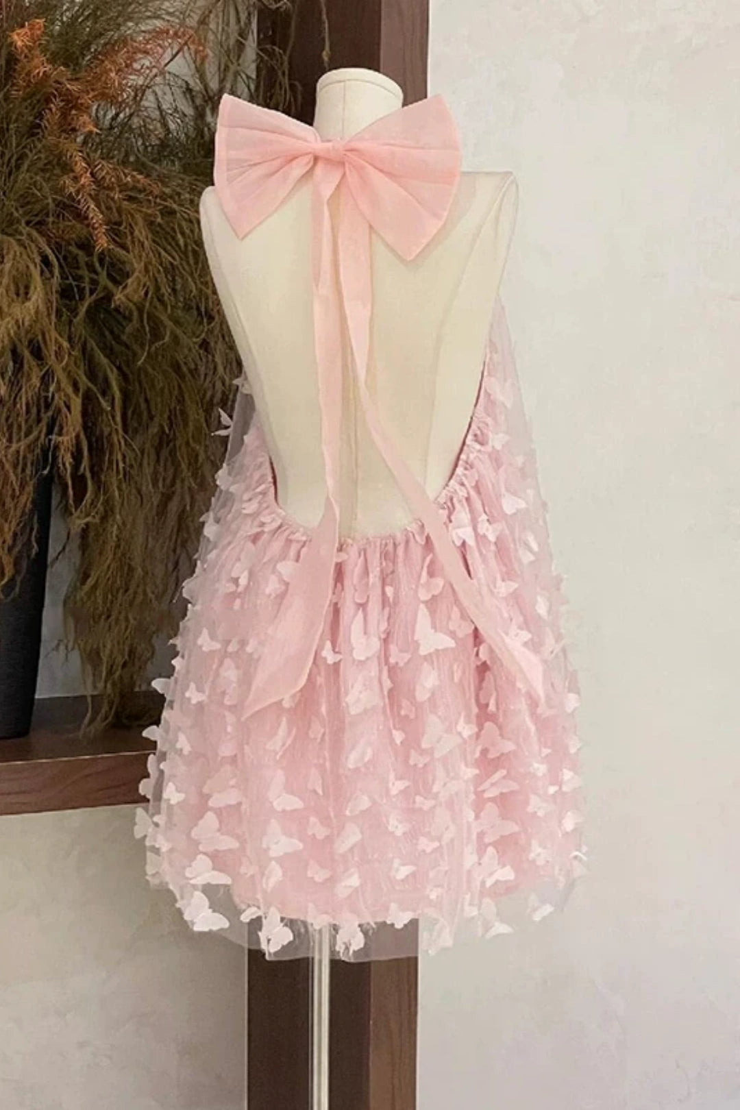 Halter 3D Butterfly Tulle Mini Homecoming Dress F0319