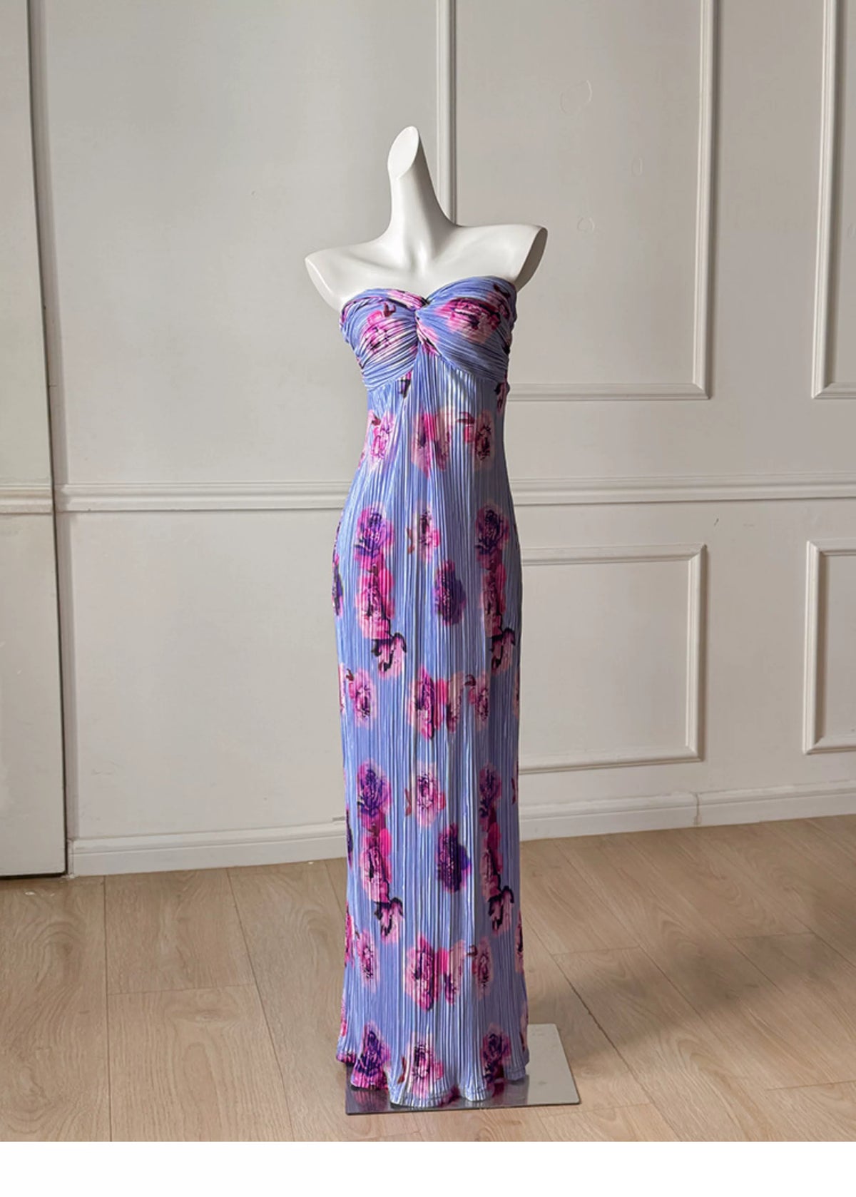 Lavender Floral Print Strapless Twist Pleated Vacation Beach Maxi Dress F0489