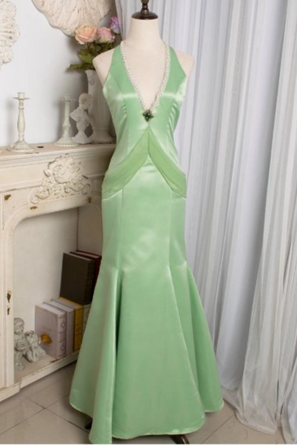 Light Green Halter Mermaid Satin Formal Dress with Pearl Neckline L032