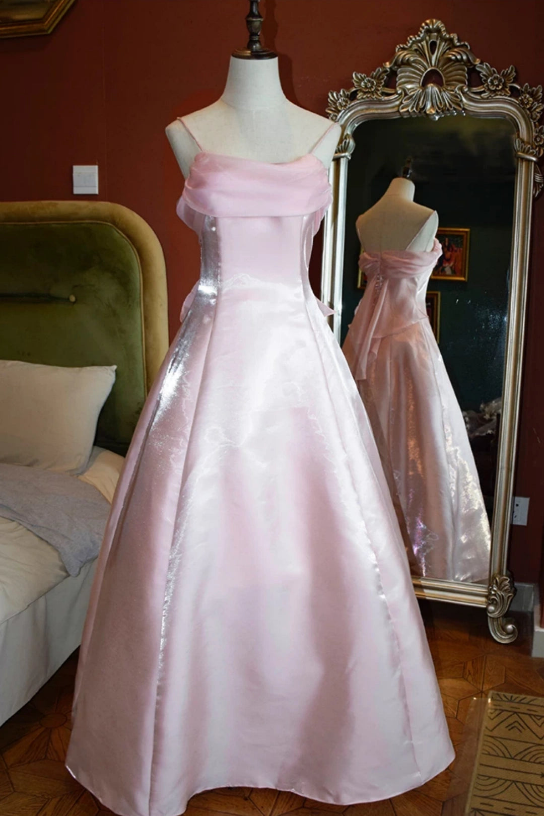 Light Pink Vintage Spaghetti-Strap Gown In Lustrous Satin L023