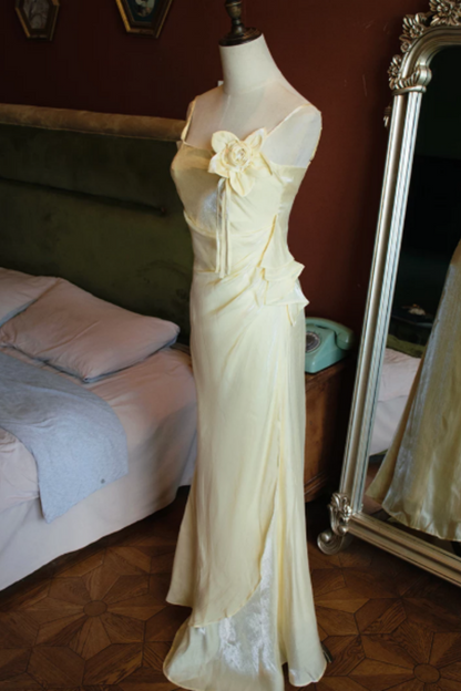 Moonlight White Shimmer Spaghetti Strap Mermaid Formal Dress with 3D Flower L022