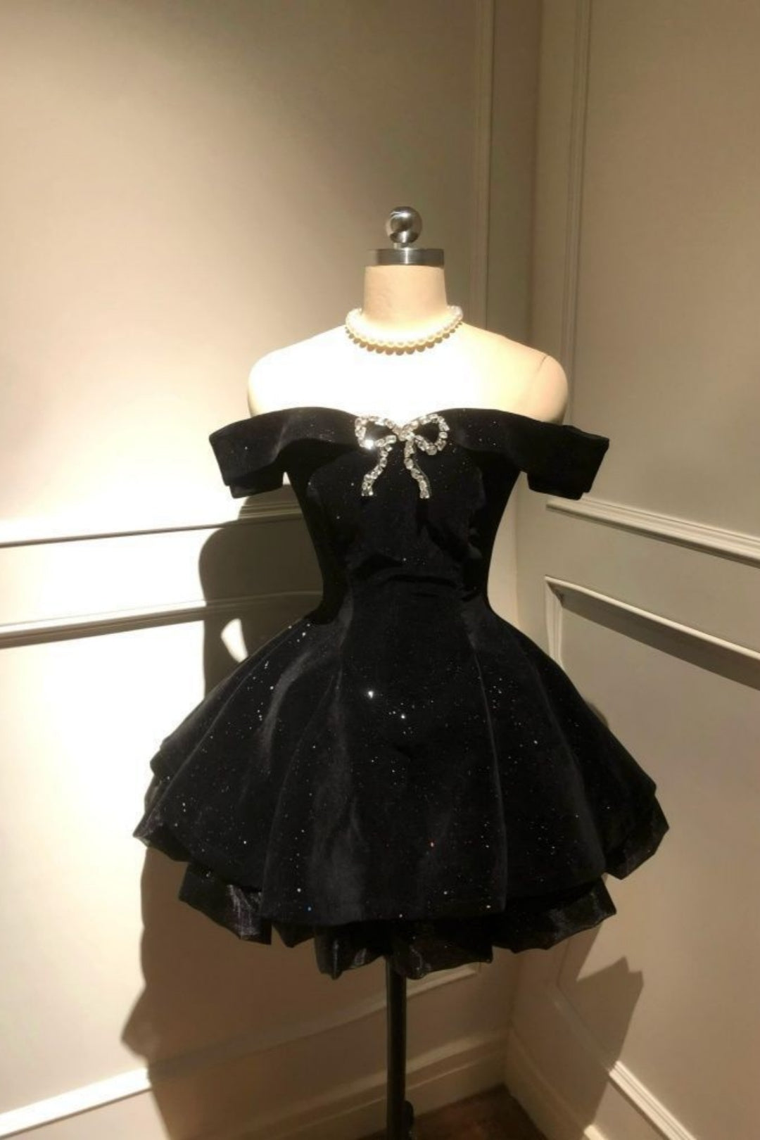 Off Shoulder Sparkly Homecoming Dress Rhinestone Bow Mini Dress F0300