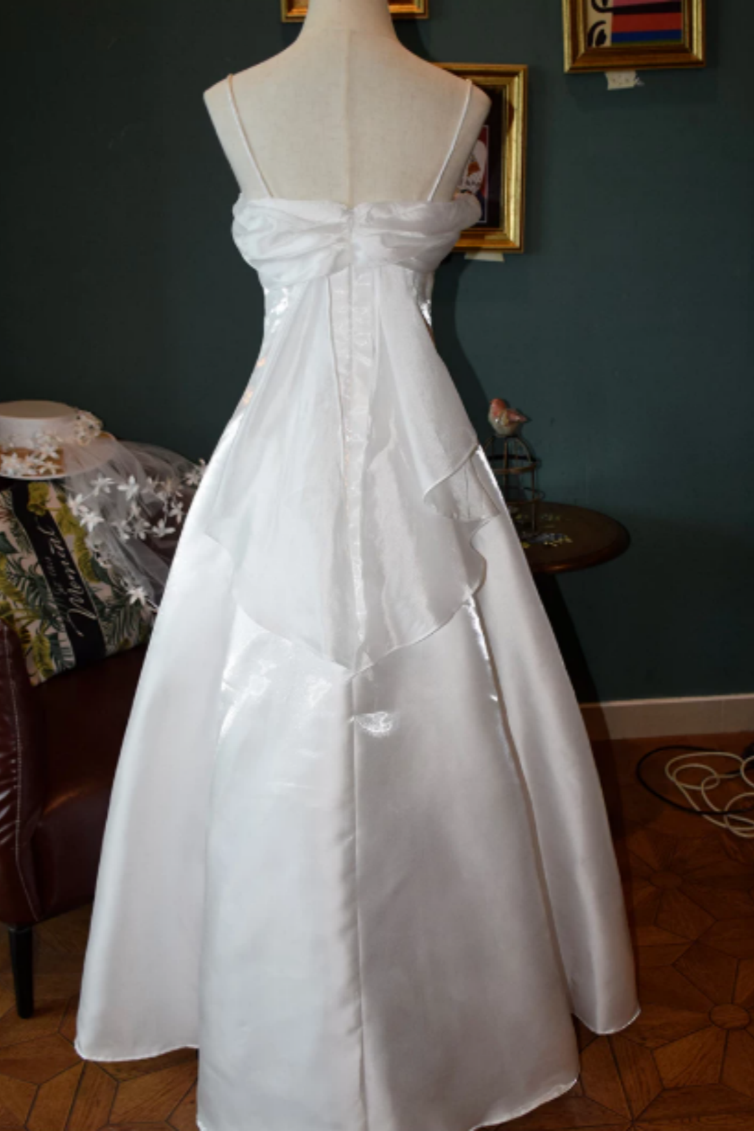 Pearlescent White Satin Spaghetti Strap A Line Formal Dress L025