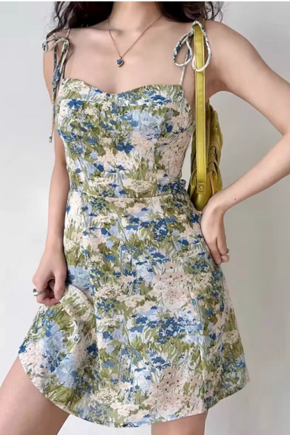 Französisches Sommerkleid im Retro-Stil für Damen, bedrucktes A-Linien-Minikleid mit Spaghettiträgern, schmal geschnitten und tailliert 002