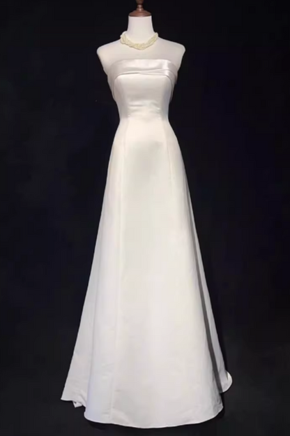 Trägerloses Hochzeitskleid aus weißem Satin mit Schleife am Rücken, Kapellenschleppe, Brautkleid Floral-012