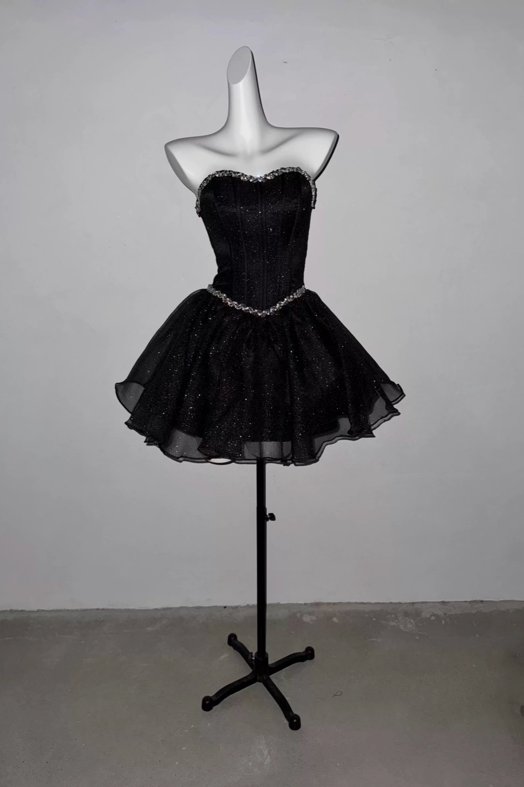 Strapless Rhinestone Glitter Tulle Mini Homecoming Dress F0318