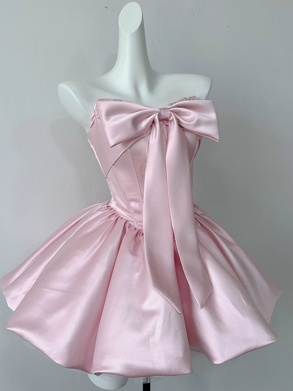 Strapless Satin Mini Homecoming Dress With Big Front Bow F0309