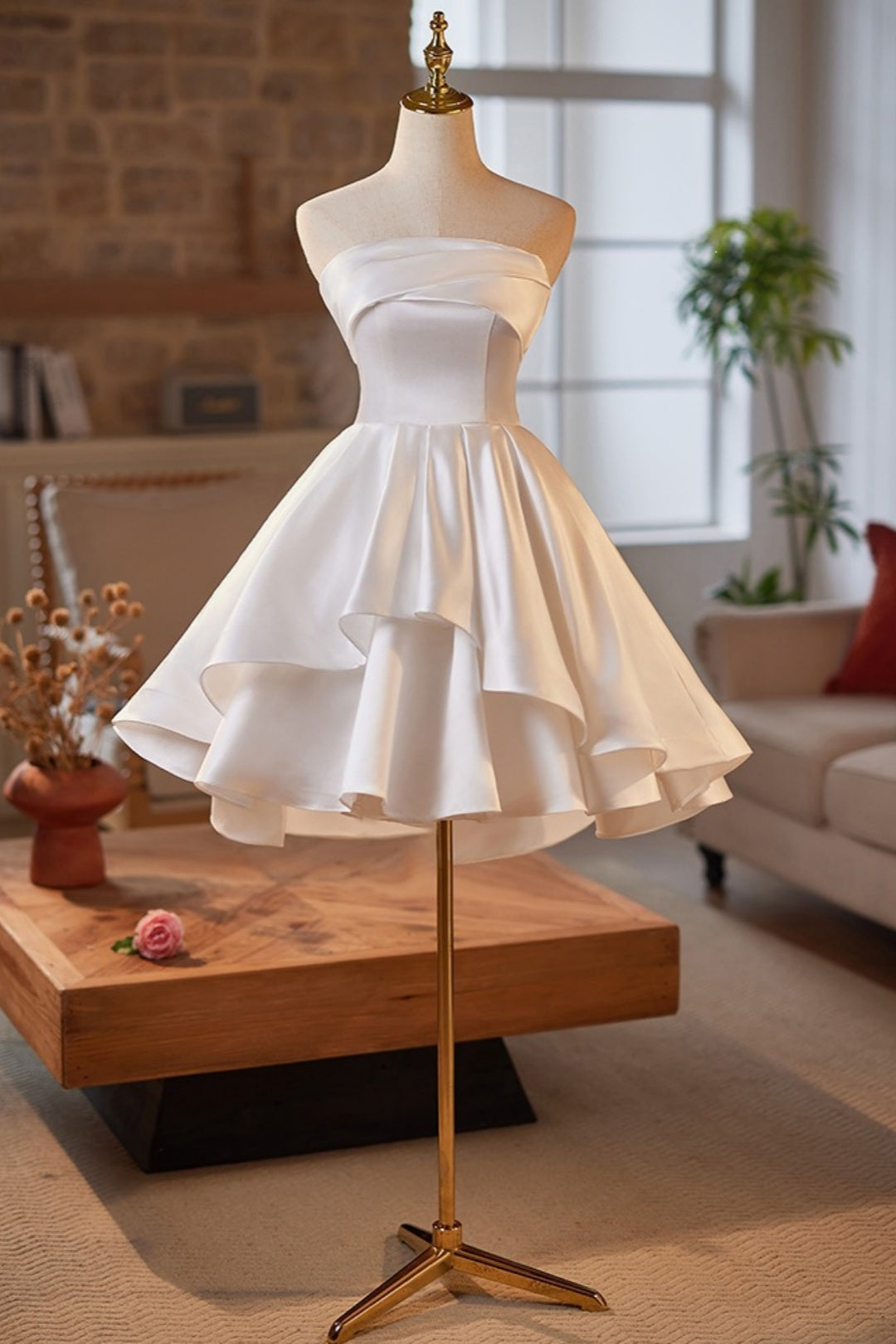 Strapless Satin Short Wedding Dress Ruffled Homecoming Dress F0295