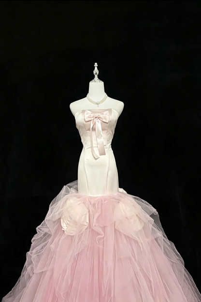 Pink-weißes Ombre Neckholder Meerjungfrauenkleid, Satin-Schleifen-Tüllkleid mit 3D-Blumendetails F0047