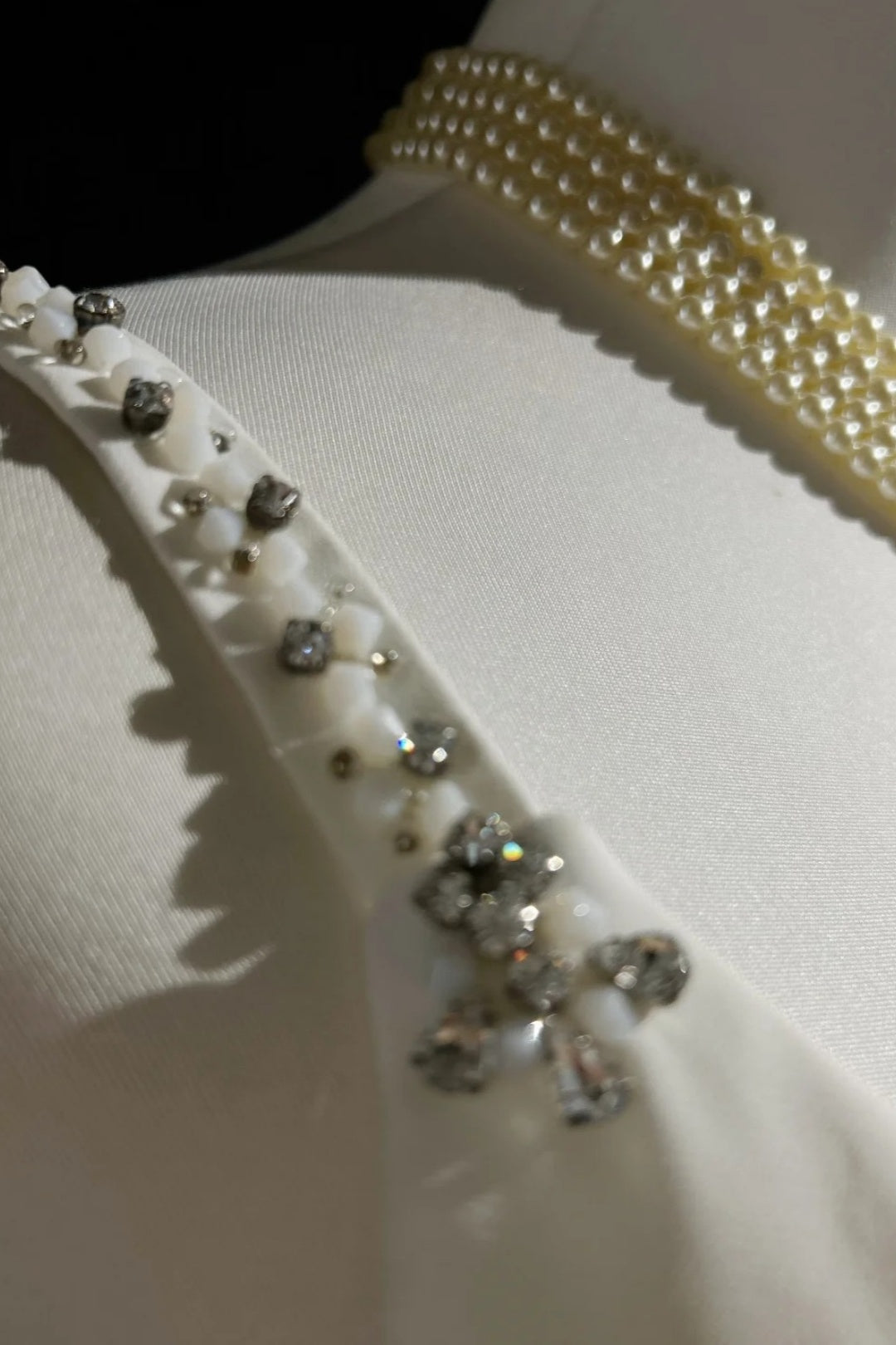 V-Neck Chiffon Wedding Gown Beaded Spaghetti Strap Cutout Back Dress F0382