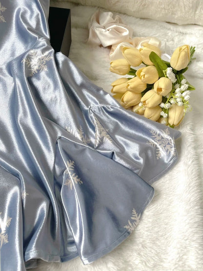 Misty Silver Blue Snowflake V-Neck Vintage Ruffle Dress F0273